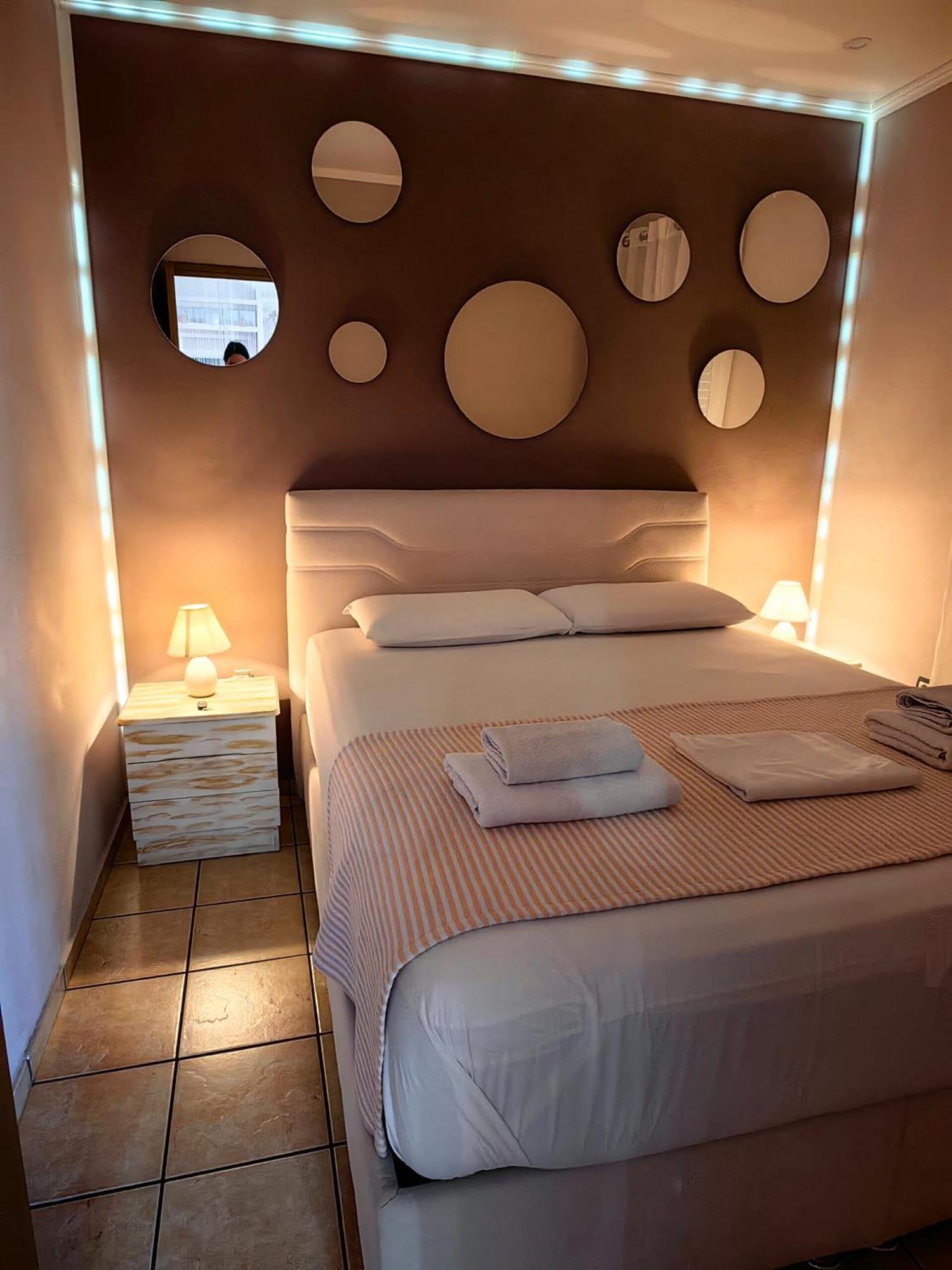 Nina Apartment Hriszí Aktí Haniá Kültér fotó