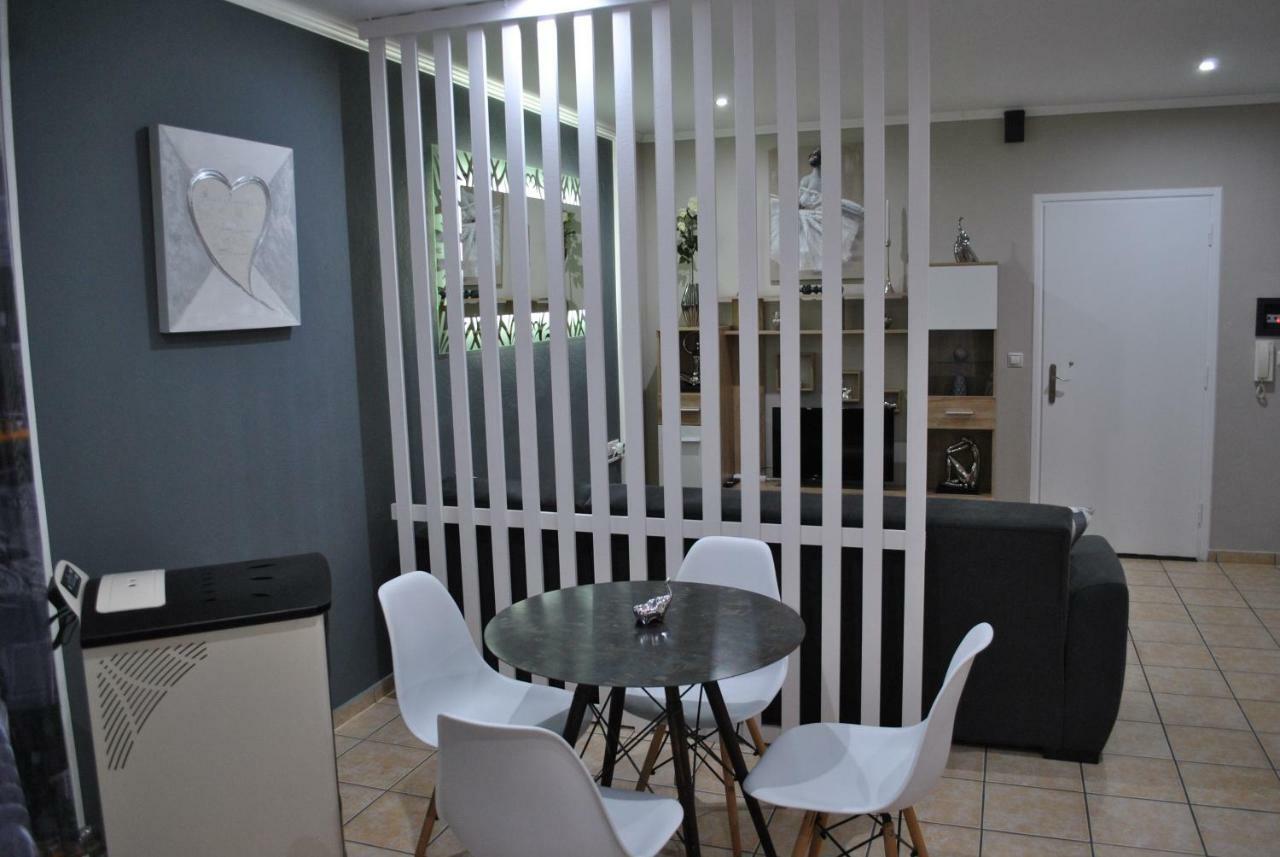 Nina Apartment Hriszí Aktí Haniá Kültér fotó