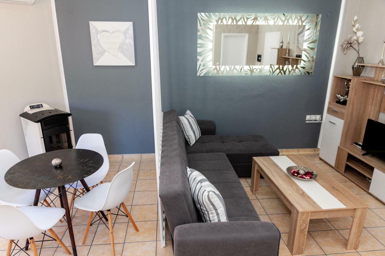 Nina Apartment Hriszí Aktí Haniá Kültér fotó